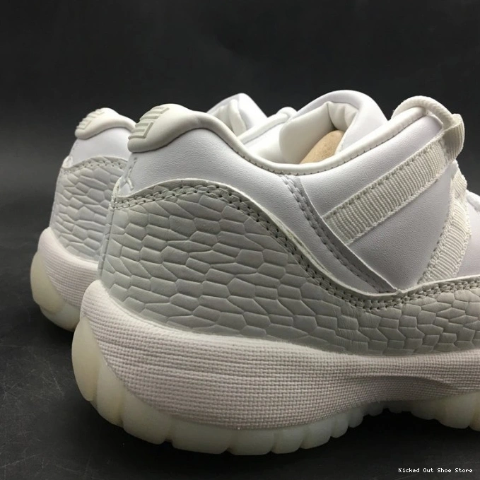 Kick Theory Frost Heiress White Jordan 897331-100 Low Air 11 0715